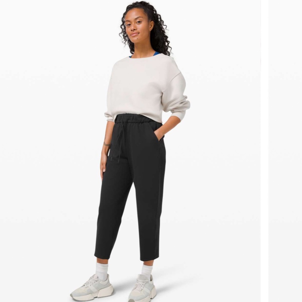 Lululemon Women’s Keep Moving Crop High Rise 23" Black Size 2